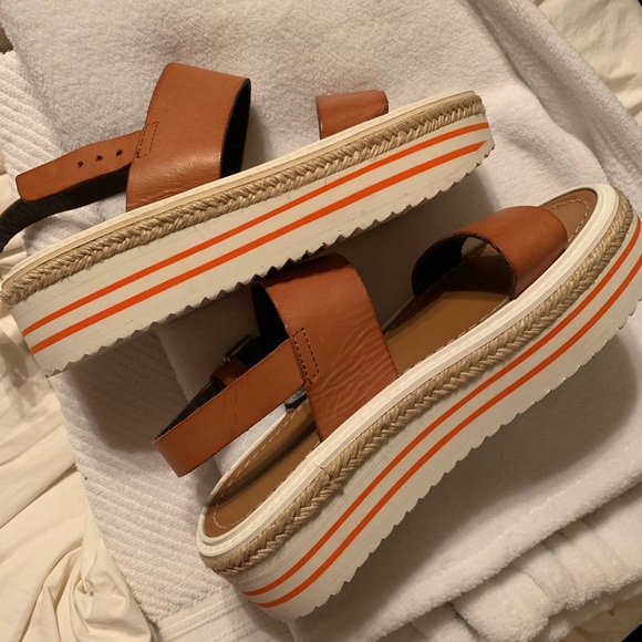 Zara Shoes - Zara Home Tan Leather Flatform Sandal jute trim